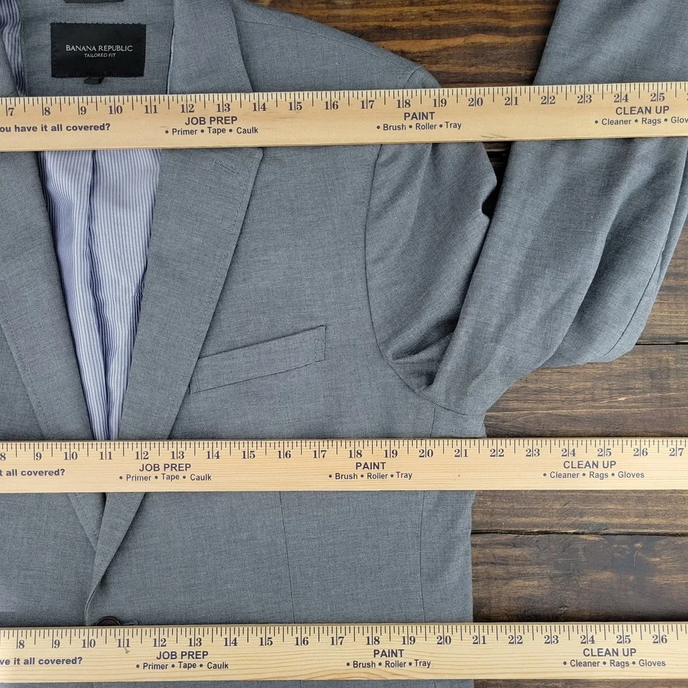 Banana Republic Men's Sport Coat Blazer Two Button Gray Cotton‎ Tailored Fit 44R